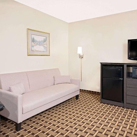 Super 8 By Wyndham Ashland Ξενοδοχείο Εξωτερικό φωτογραφία